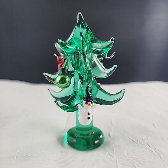 4" Solid Green Art Glass Christmas Tree with 5 Tiny Art Glass Ornaments - Picture 4 of 7